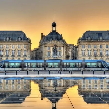 Maison Familiale Climatisee Piscine *