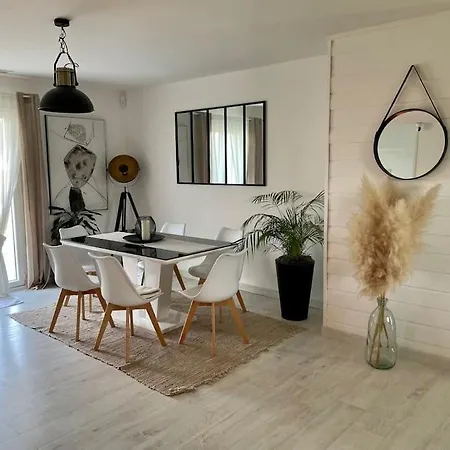 Lomali Maison Familiale Climatisee Piscine Villa