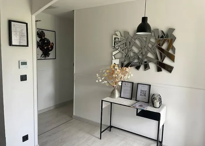 Maison Familiale Climatisee Piscine Vila