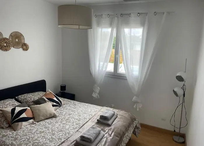 Maison Familiale Climatisee Piscine *