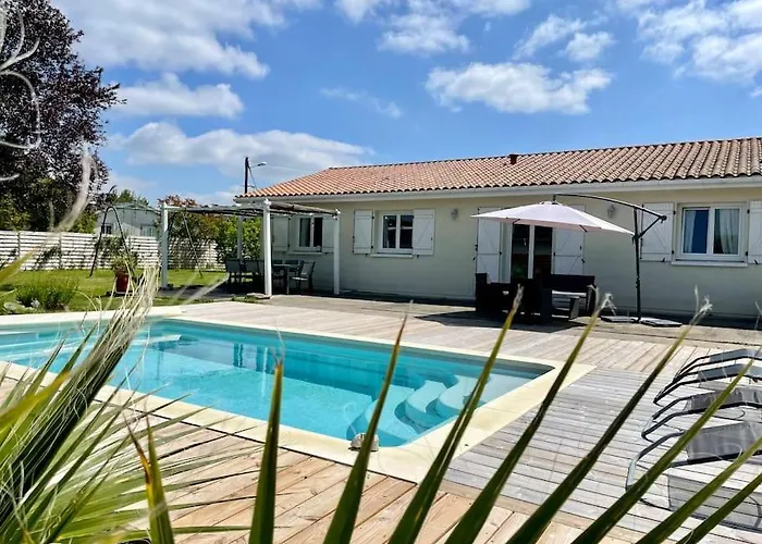 Maison Familiale Climatisee Piscine * Loupes